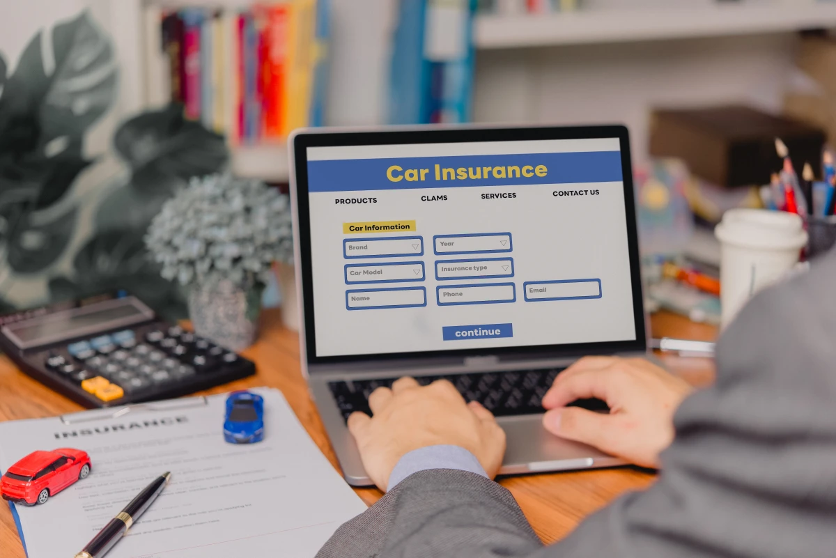 Assurance auto : obligations des assureurs en matière d'information des assurés